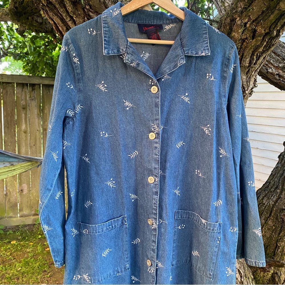 Denim & Co. Floral Embroidered Button-Front Denim Jumper Dress with Pockets - Picture 4 of 10